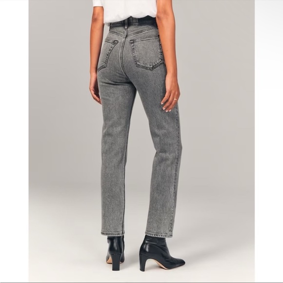 Abercrombie & Fitch The Ankle Straight Ultra High Rise Gray Curve Love Jeans - Picture 3 of 9